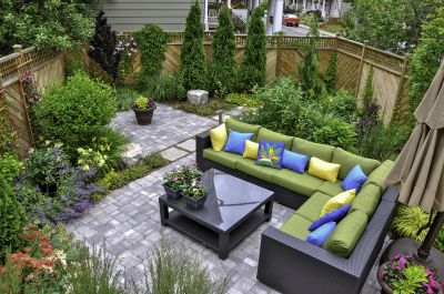 Outdoor entertaining space